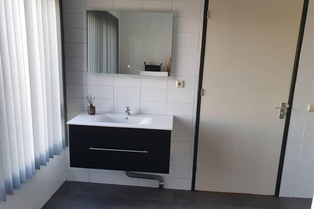 Vrijstaand / Landelijk Appartement Met Uitzicht! De Wijk Exterior photo