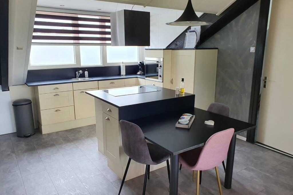 Vrijstaand / Landelijk Appartement Met Uitzicht! De Wijk Exterior photo